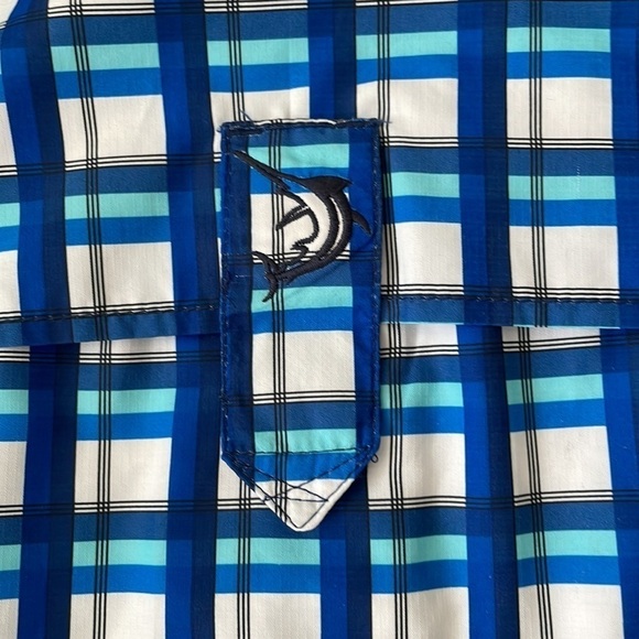 Reel Legends Performance Fishing Button up Shirt - Picture 10 of 12